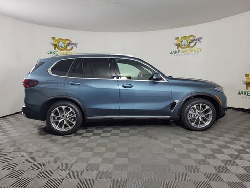 New 2026 BMW X5 xDrive40i w/ Climate Comfort Package AWD/4WD image 8