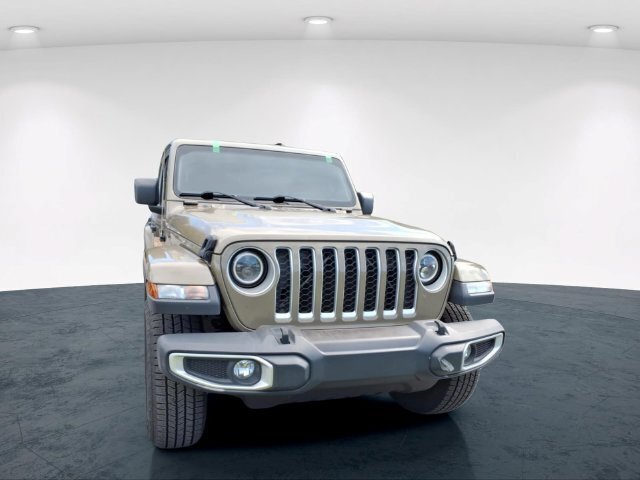 Used 2020 Jeep Gladiator Overland w/ Cold Weather Group AWD/4WD image 7