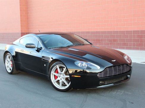 Used 2006 Aston Martin V8 Vantage Coupe image 12