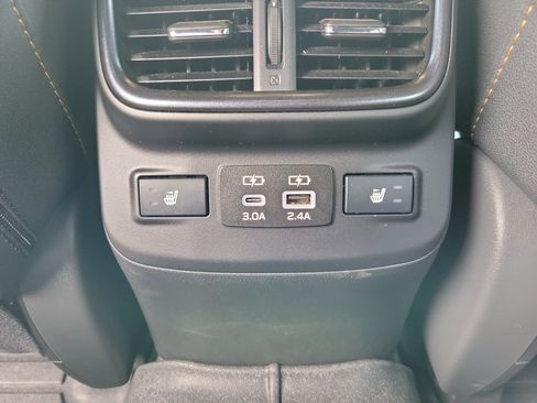 Used 2025 Subaru Outback Wilderness w/ Wilderness Package image 10