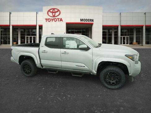 New 2026 Toyota Tacoma SR5 AWD/4WD image 19