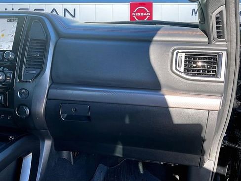 Used 2024 Nissan Titan PRO-4X w/ Pro-4x Convenience Package image 24
