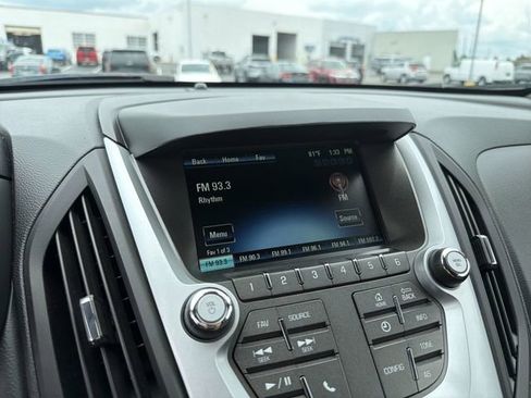 Used 2017 Chevrolet Equinox LT w/ Convenience Package FWD image 23