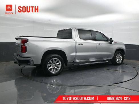 Used 2019 Chevrolet Silverado 1500 LTZ AWD/4WD image 2