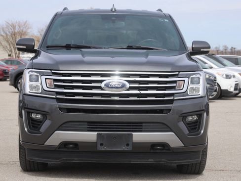 Used 2019 Ford Expedition XLT w/ Equipment Group 202A image 5