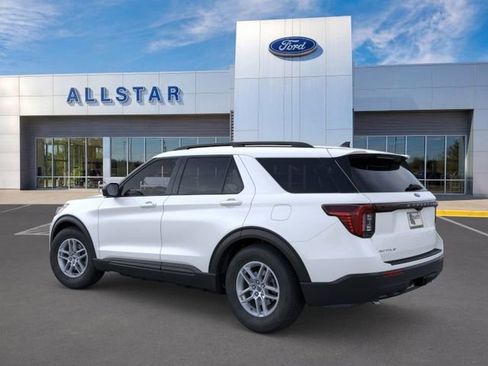 New 2026 Ford Explorer Active RWD image 4