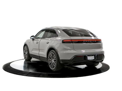 New 2026 Porsche Macan Electric RWD image 3