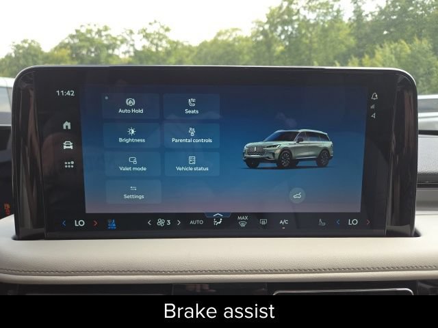 New 2026 Lincoln Aviator AWD image 26