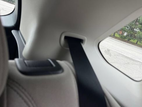 Used 2024 Honda HR-V LX image 25