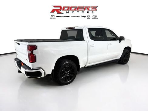 Used 2023 Chevrolet Silverado 1500 RST AWD/4WD image 8