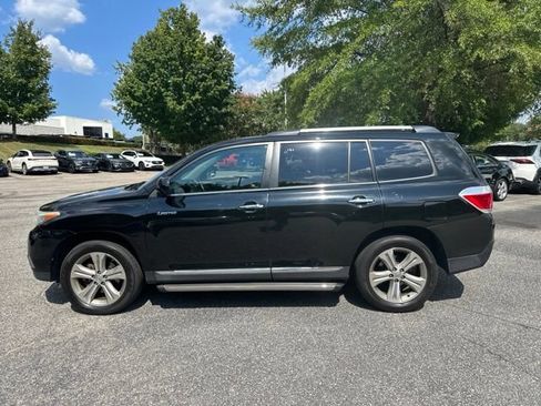 Used 2012 Toyota Highlander Limited w/ Tow Pkg AWD/4WD image 8