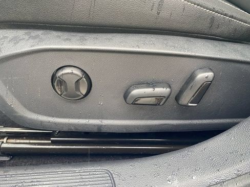 Used 2024 Volkswagen Jetta SE FWD image 21