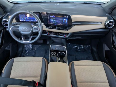 Used 2026 Chevrolet Equinox ACTIV AWD/4WD image 23