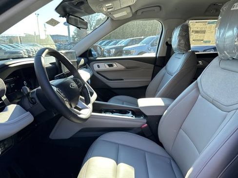 New 2026 Ford Explorer Active w/ Active Comfort Package AWD/4WD image 11