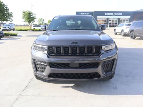 New 2026 Jeep Grand Cherokee Altitude AWD/4WD image 10
