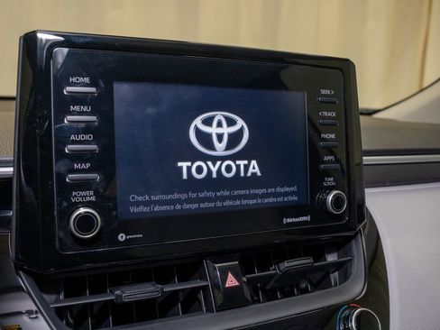 Certified 2022 Toyota Corolla Cross L image 11