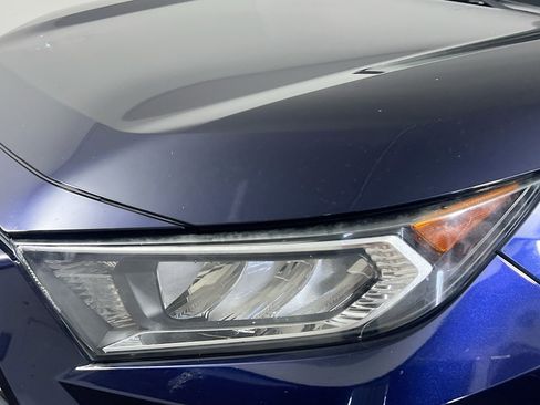 Used 2020 Toyota RAV4 XLE w/ Convenience Package image 11