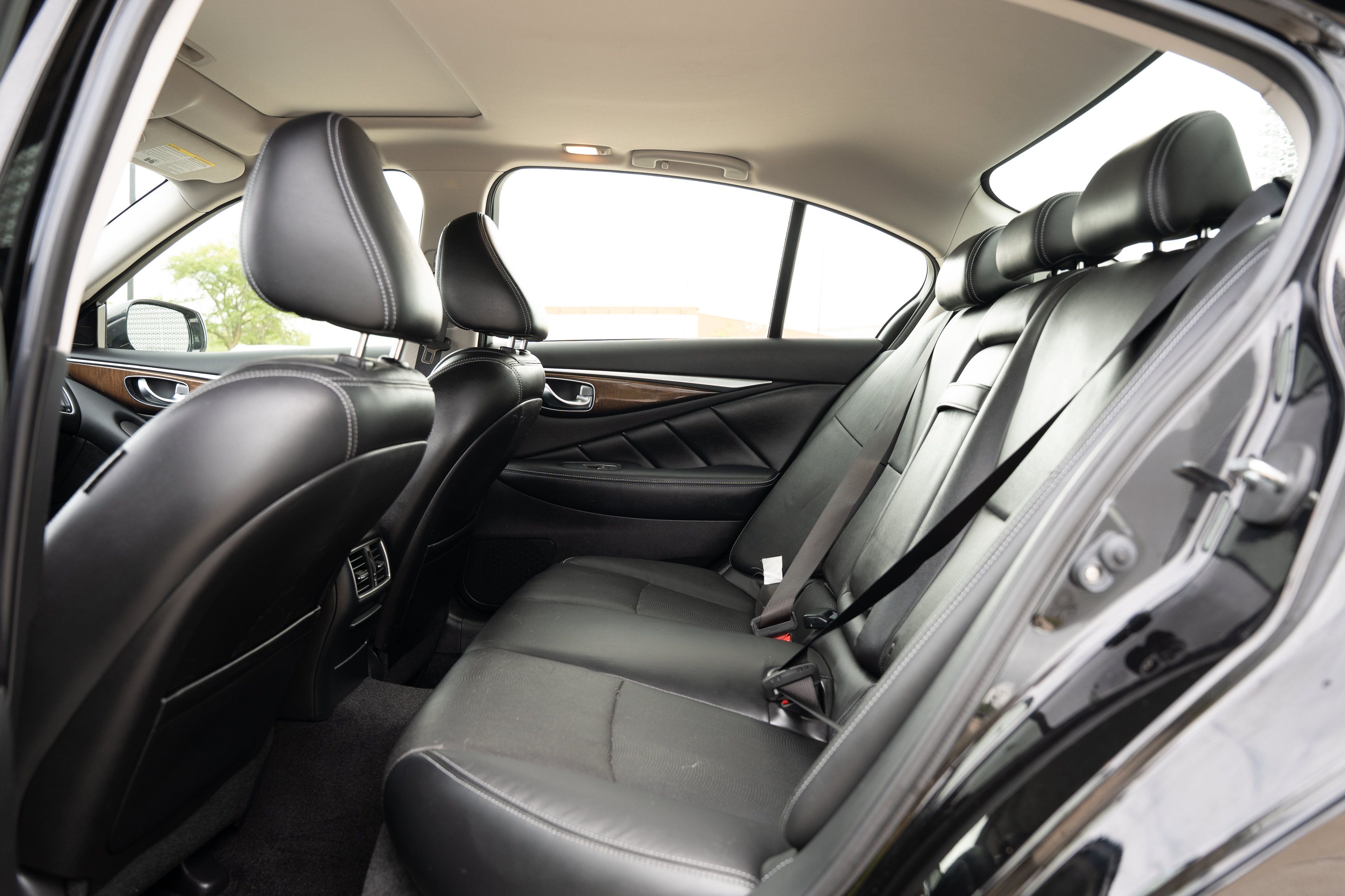Used 2014 INFINITI Q50 Premium w/ Deluxe Touring Package AWD/4WD image 20