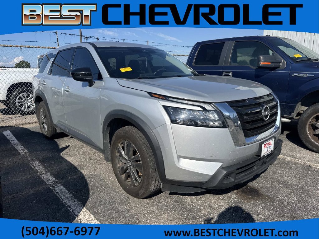 Used 2024 Nissan Pathfinder S FWD image 1