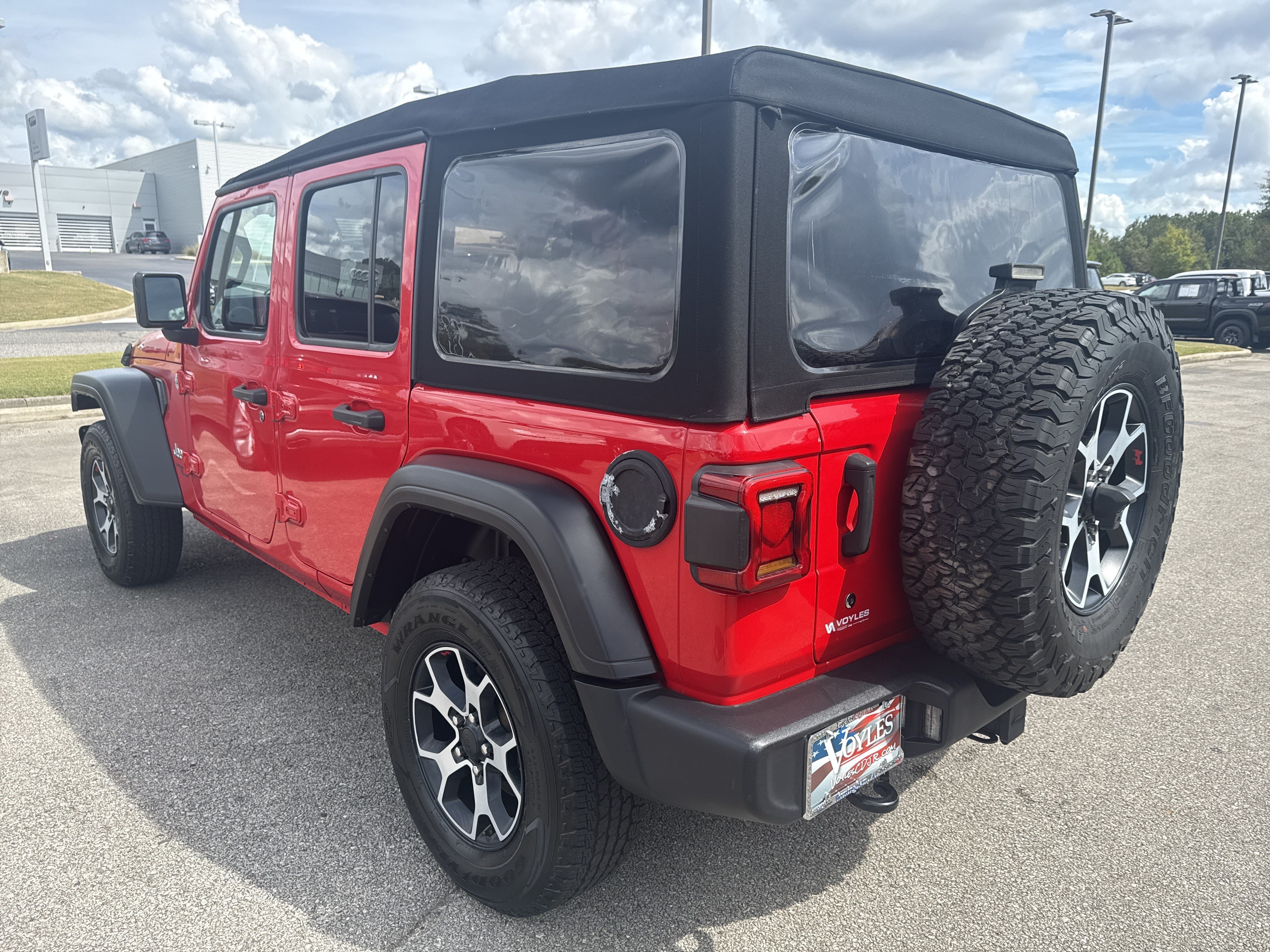 Used 2019 Jeep Wrangler Unlimited Sport S AWD/4WD image 5