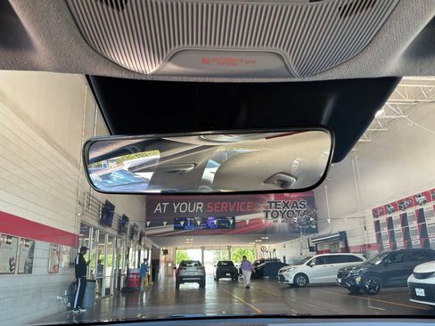 Used 2025 Kia K4 FWD image 17