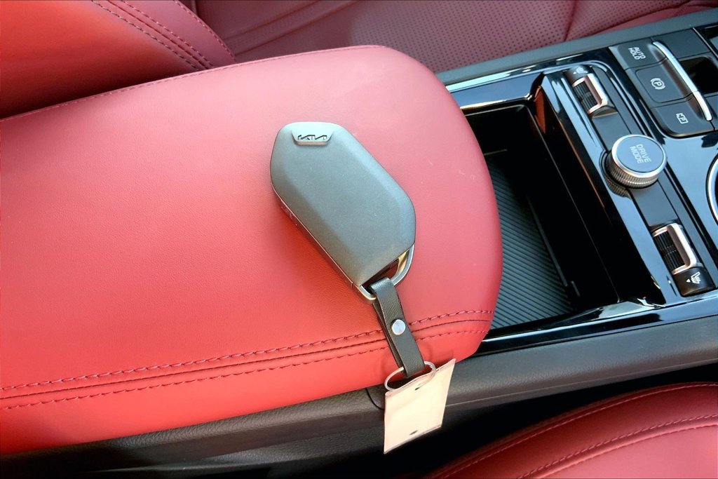 Used 2026 Kia K5 GT-Line w/ GT-Line Red Interior Package FWD image 11