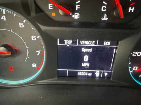 Used 2023 Chevrolet Traverse LT FWD image 19