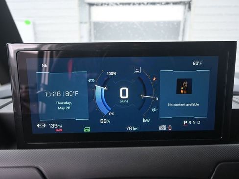 Used 2025 Chevrolet Brightdrop 400 FWD image 7