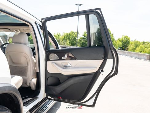 Used 2021 Mercedes-Benz GLS 450 4MATIC image 45
