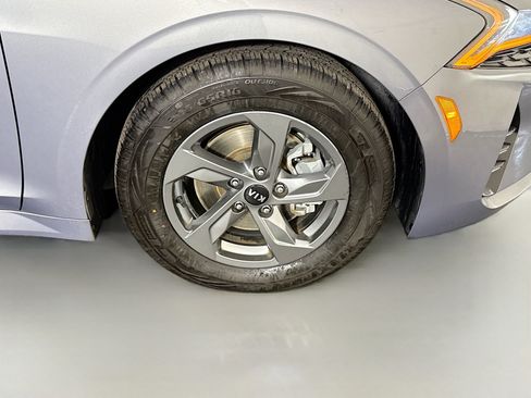 Used 2021 Kia K5 LX FWD image 31