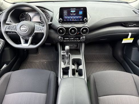 Used 2025 Nissan Sentra SV w/ All-Weather Package FWD image 2