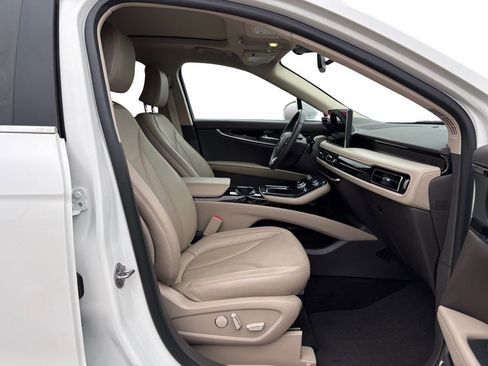 Certified 2023 Lincoln Nautilus Reserve w/ Equipment Group 201A image 22