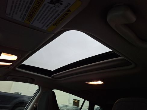 Used 2024 Subaru Impreza 2.0i Sport image 14