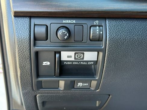 Used 2014 Subaru Outback 2.5i Limited AWD/4WD image 28