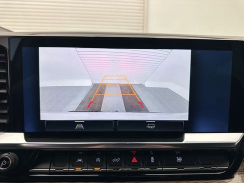 Certified 2025 Chevrolet Silverado 1500 LT w/ Work Truck Package AWD/4WD image 24