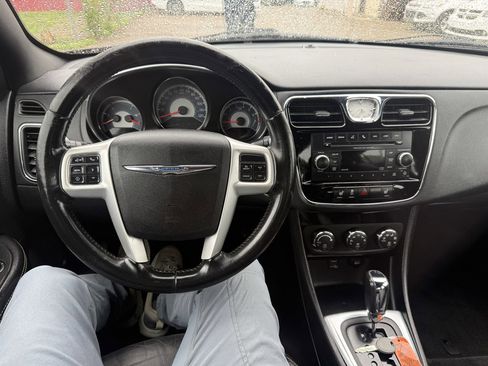 Used 2013 Chrysler 200 Limited FWD image 13