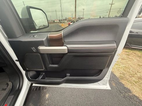 Used 2017 Ford F150 Raptor w/ Equipment Group 802A Luxury image 22