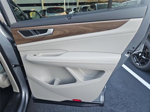 New 2026 Volkswagen Atlas SE image 31