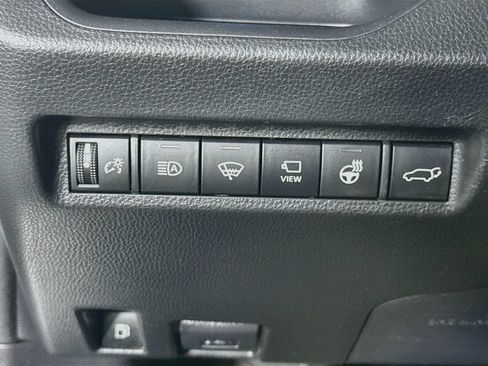 Used 2022 Toyota RAV4 XSE AWD/4WD image 19