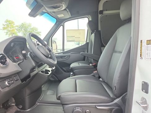 New 2026 Mercedes-Benz Sprinter 2500 image 25