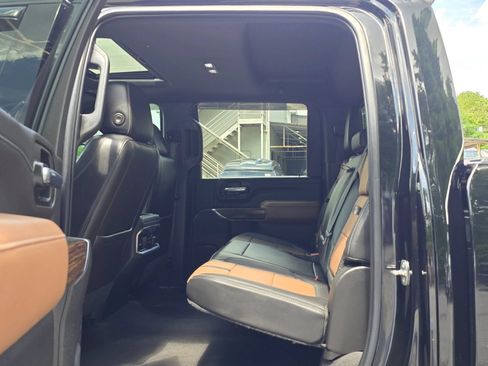 Used 2022 Chevrolet Silverado 2500 High Country w/ Technology Package AWD/4WD image 29