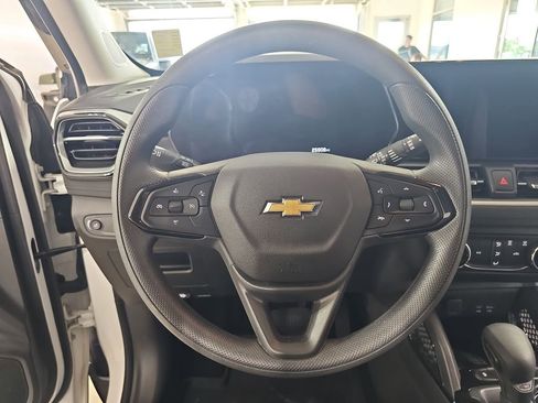 Certified 2024 Chevrolet TrailBlazer LS w/ LS Convenience Package FWD image 22