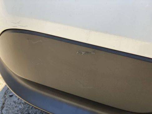 Used 2016 Toyota Prius Three Touring FWD image 39