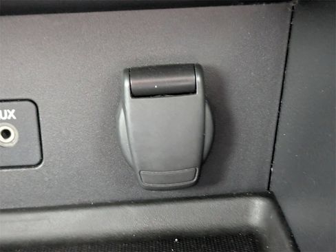 Used 2021 Nissan Sentra SV image 28