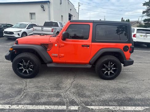 Used 2018 Jeep Wrangler Sport AWD/4WD image 6