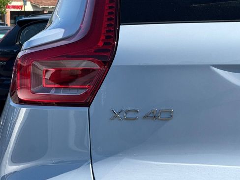 New 2026 Volvo XC40 B5 Plus w/ Protection Package Premier AWD/4WD image 29