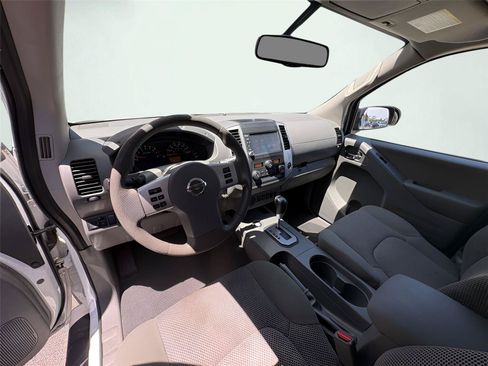 Used 2021 Nissan Frontier SV w/ Midnight Edition Floor Mats RWD image 45
