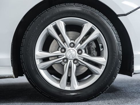 Used 2018 Hyundai Sonata Limited image 18