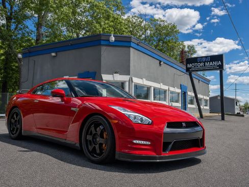 Used 2016 Nissan GT-R Black Edition AWD/4WD image 1