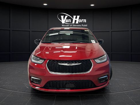 New 2026 Chrysler Pacifica Select FWD image 8